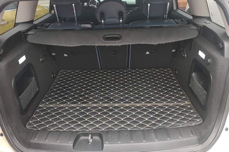 Used MINI Clubman 2016 Revised Version 2.0T COOPER S Connoisseur Edition Trunk