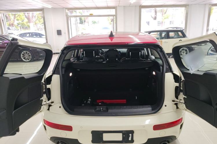 Used MINI Clubman 2016 Revised Version 2.0T COOPER S Geek Edition Trunk