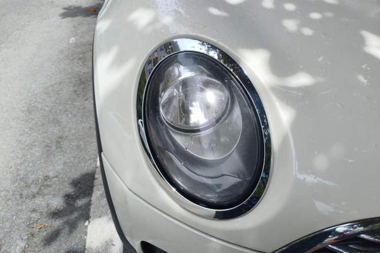 Used MINI Clubman 2016 Revised 1.5T COOPER Right Front Headlight