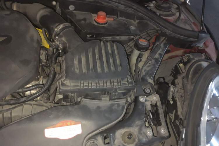 Used MINI Clubman 2017 2.0T COOPER S for Car Enthusiasts Engine Bay Left
