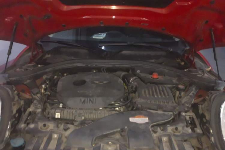 Used MINI Clubman 2017 2.0T COOPER S for Car Enthusiasts Engine Bay