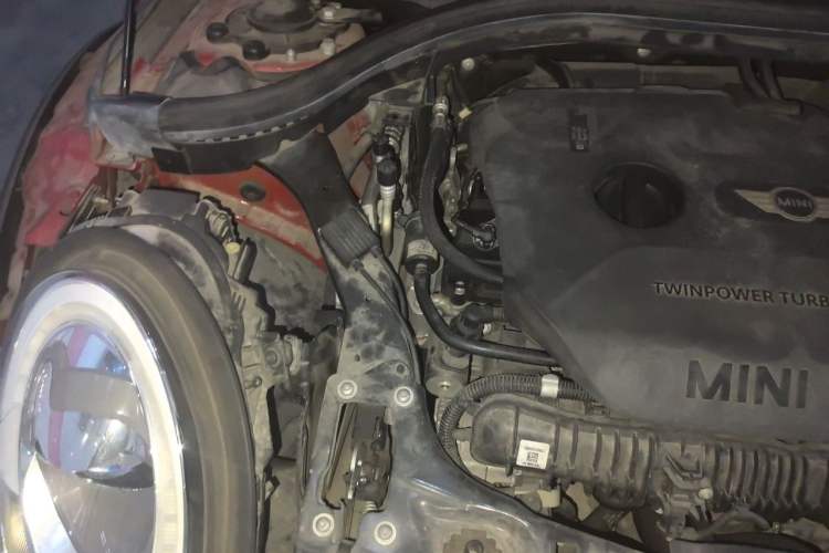 Used MINI Clubman 2017 2.0T COOPER S for Car Enthusiasts Engine Bay Right