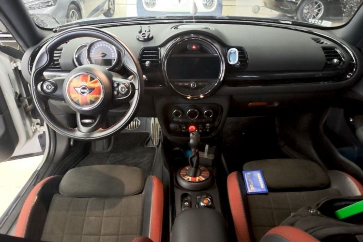 Used MINI Clubman 2018 1.5T COOPER Racing Driver Center Console