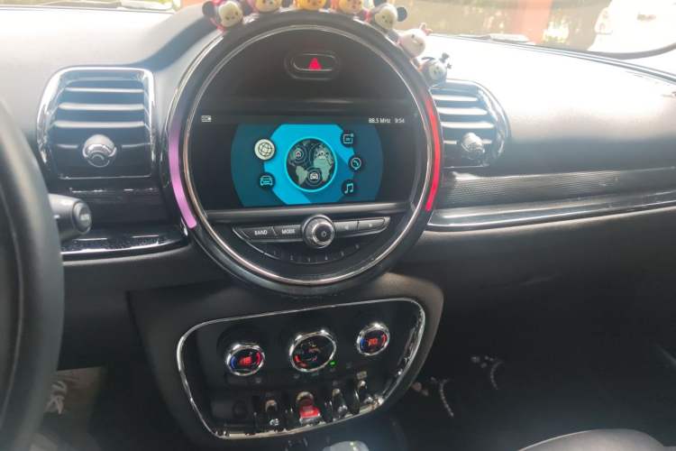Used MINI Clubman 2018 1.5T COOPER Artist Audio And AC Panel