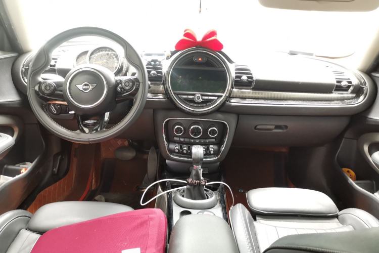 Used MINI Clubman 2018 2.0T COOPER S Classic Edition Center Console
