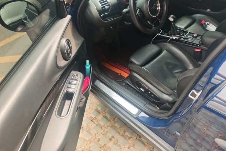 Used MINI Clubman 2018 1.5T COOPER Artist Driver Seat