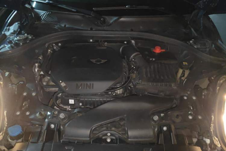 Used MINI Clubman 2018 1.5T COOPER Artist Engine Bay
