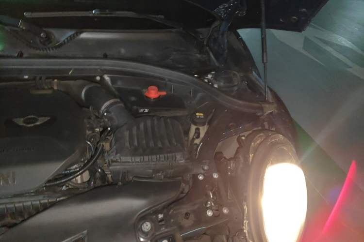Used MINI Clubman 2018 1.5T COOPER Artist Engine Bay Left