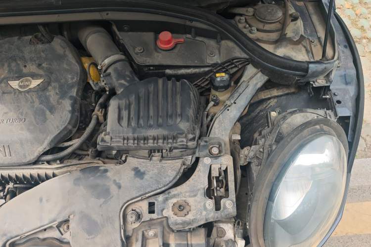 Used MINI Clubman 2018 1.5T COOPER Artist Engine Bay Left