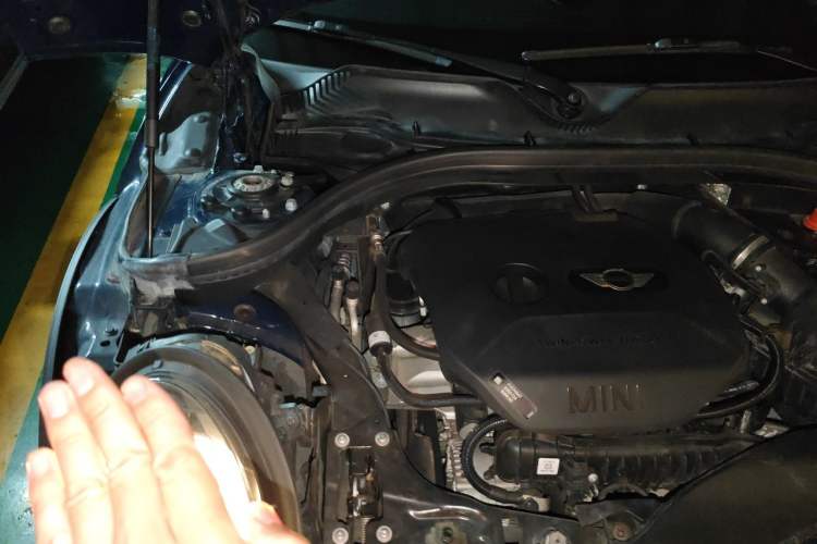Used MINI Clubman 2018 1.5T COOPER Artist Engine Bay Right
