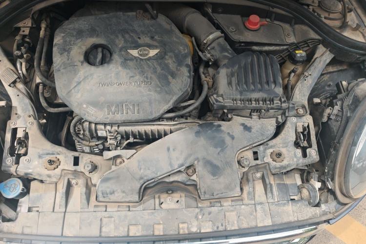 Used MINI Clubman 2018 1.5T COOPER Artist Engine Bay