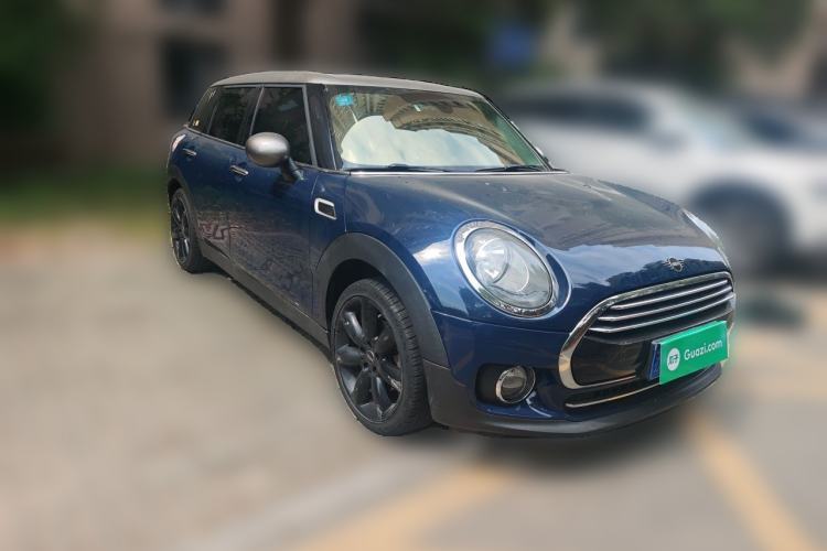 Used MINI Clubman 2018 1.5T COOPER Artist Front Right 45 Deg