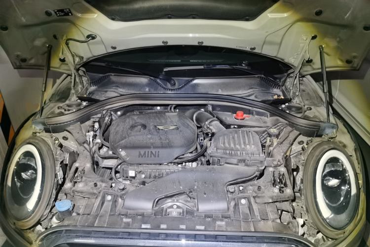 Used MINI Clubman 2018 1.5T COOPER Artist Engine Bay