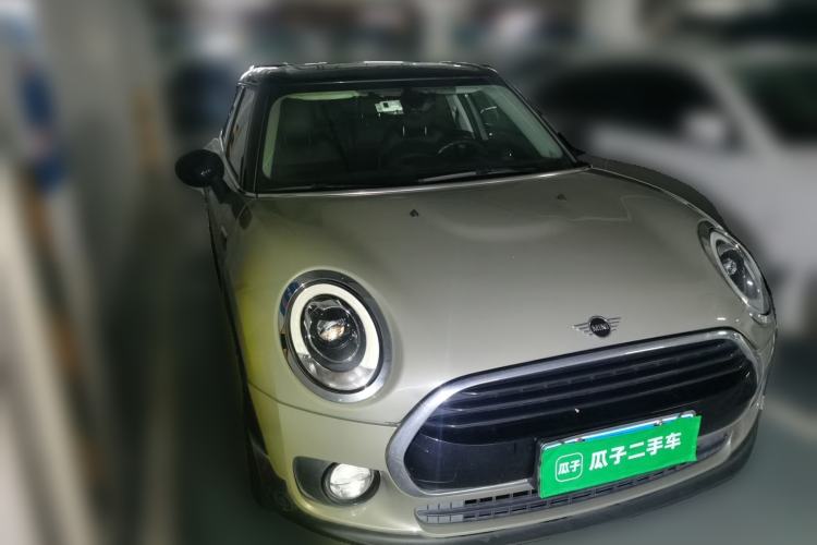 Used MINI Clubman 2018 1.5T COOPER Artist Front Right 45 Deg
