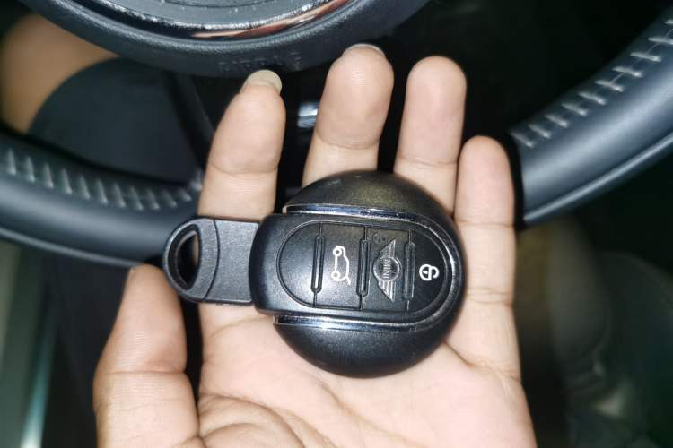Used MINI Clubman 2018 1.5T COOPER Artist Vehicle Key
