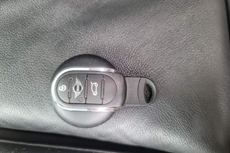 Used MINI Clubman 2018 1.5T COOPER Artist Vehicle Key