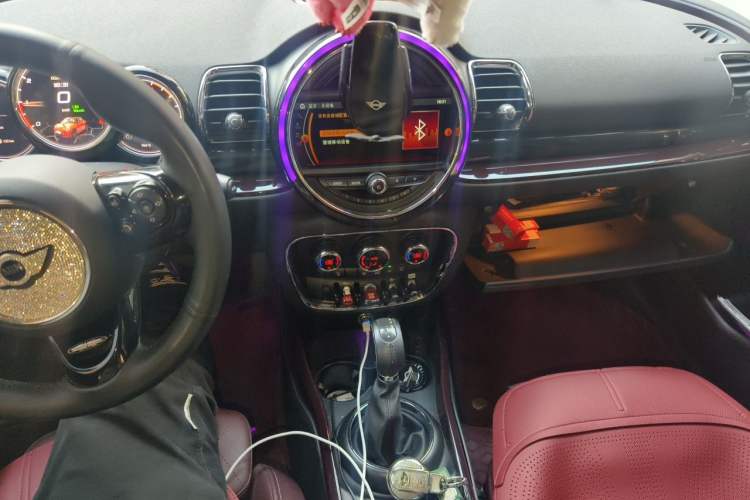Used MINI Clubman 2018 1.5T COOPER Classic Edition Audio And AC Panel