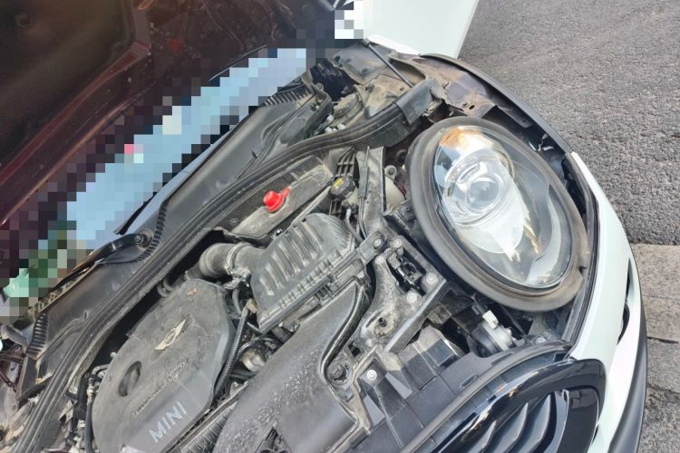 Used MINI Clubman 2018 1.5T COOPER Classic Edition Engine Bay Left