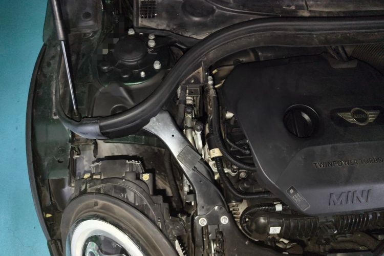 Used MINI Clubman 2018 2.0T COOPER S Racing Driver Engine Bay Right