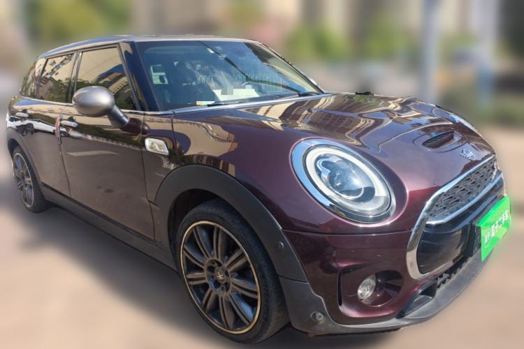 Used MINI Clubman 2018 2.0T COOPER S Artist Front Right 45 Deg