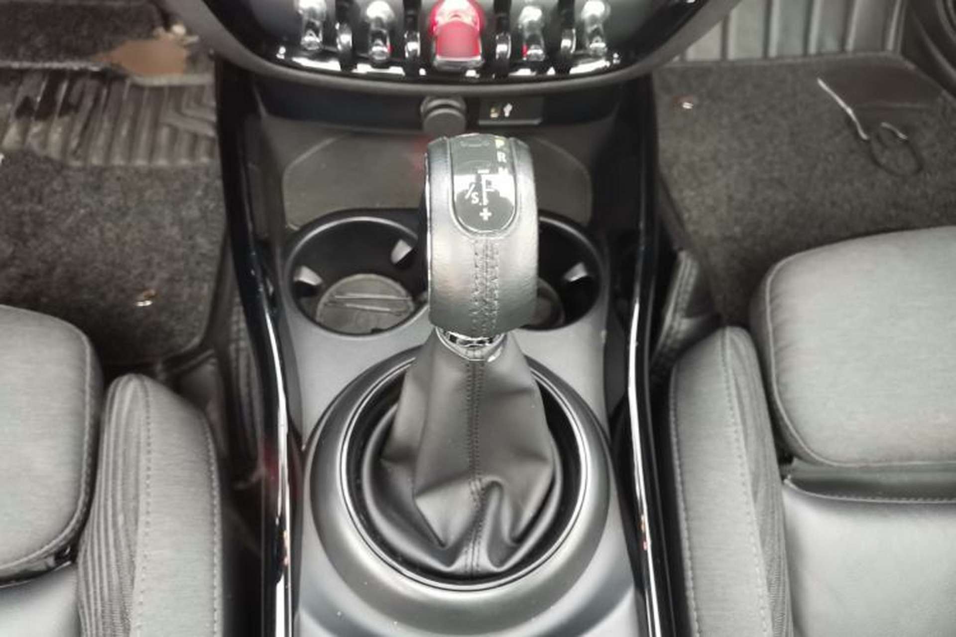 Used MINI Clubman 2018 1.5T COOPER Classic Edition Gear Lever