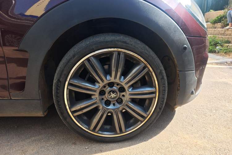 Used MINI Clubman 2018 2.0T COOPER S Artist Right Front Wheel Hub