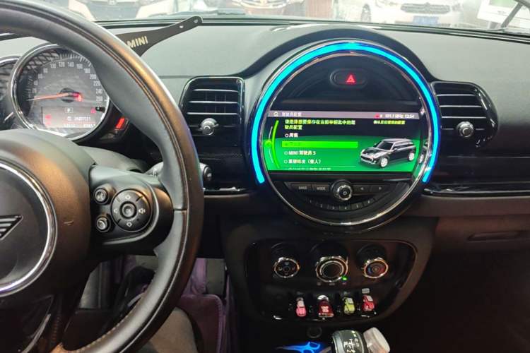 Used MINI Clubman 2018 1.5T COOPER Classic Edition Audio And AC Panel