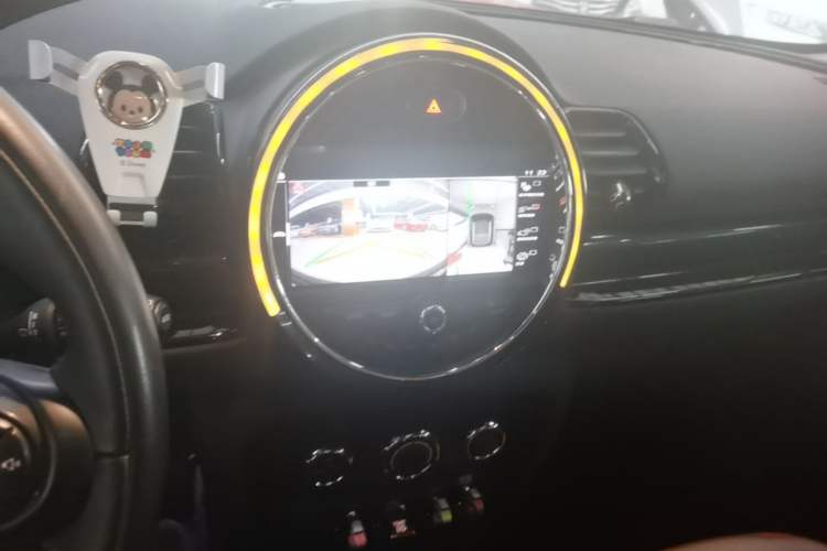 Used MINI Clubman 2018 1.5T COOPER Classic Edition Audio And AC Panel