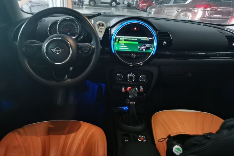 Used MINI Clubman 2018 1.5T COOPER Classic Edition Center Console