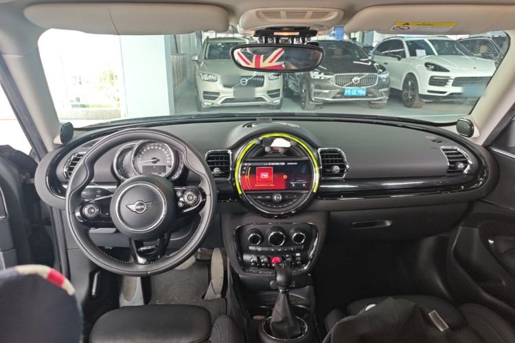 Used MINI Clubman 2018 2.0T COOPER S Artist Center Console