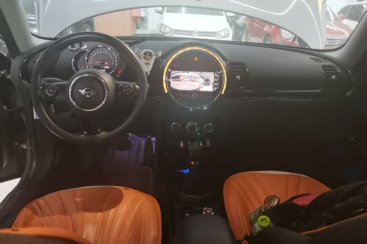 Used MINI Clubman 2018 1.5T COOPER Classic Edition Center Console