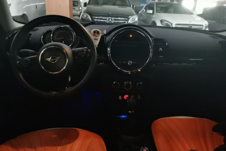 Used MINI Clubman 2018 1.5T COOPER Classic Edition Center Console