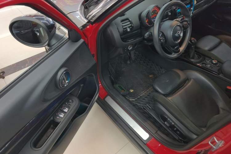 Used MINI Clubman 2018 1.5T COOPER Artist Driver Seat