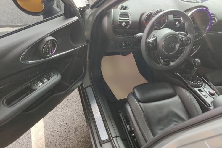 Used MINI Clubman 2018 1.5T COOPER Artist Driver Seat