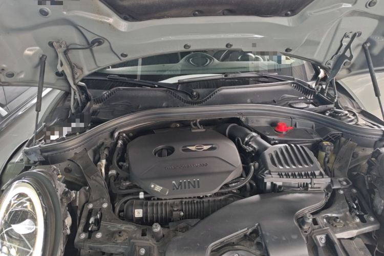 Used MINI Clubman 2018 2.0T COOPER S Artist Engine Bay