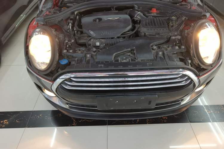 Used MINI Clubman 2018 1.5T COOPER Artist Engine Bay