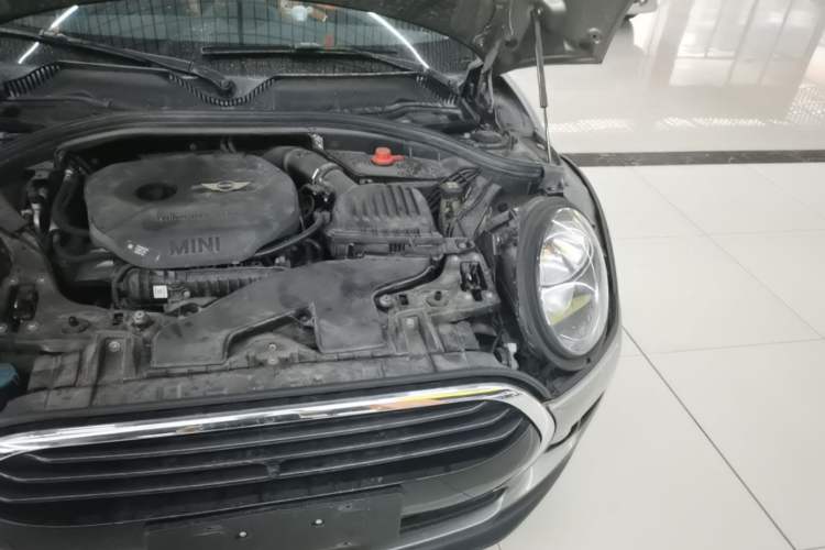 Used MINI Clubman 2018 1.5T COOPER Classic Edition Engine Bay Left