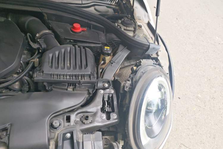 Used MINI Clubman 2018 1.5T COOPER Racing Driver Engine Bay Left
