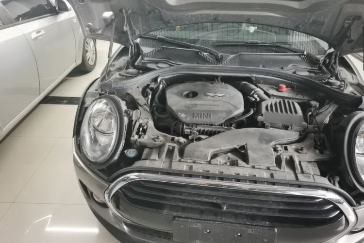 Used MINI Clubman 2018 1.5T COOPER Classic Edition Engine Bay Right