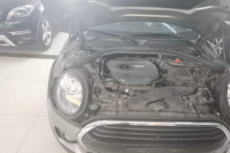 Used MINI Clubman 2018 1.5T COOPER Classic Edition Engine Bay Right