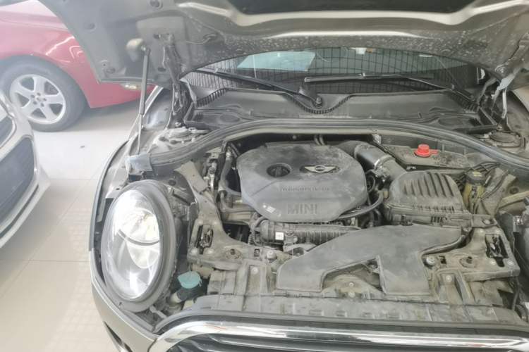 Used MINI Clubman 2018 1.5T COOPER Classic Edition Engine Bay Right