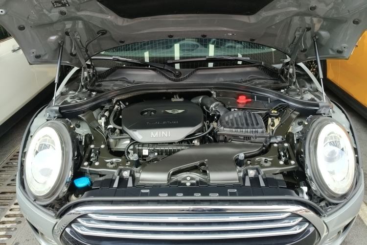 Used MINI Clubman 2018 1.5T COOPER Artist Engine Bay