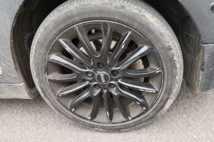 Used MINI Clubman 2018 1.5T COOPER Classic Edition Exterior 7