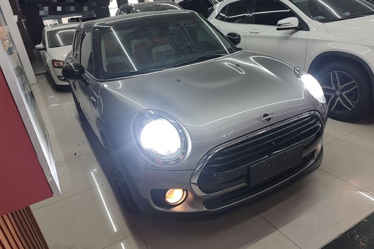 Used MINI Clubman 2018 1.5T COOPER Classic Edition Front Right 45 Deg