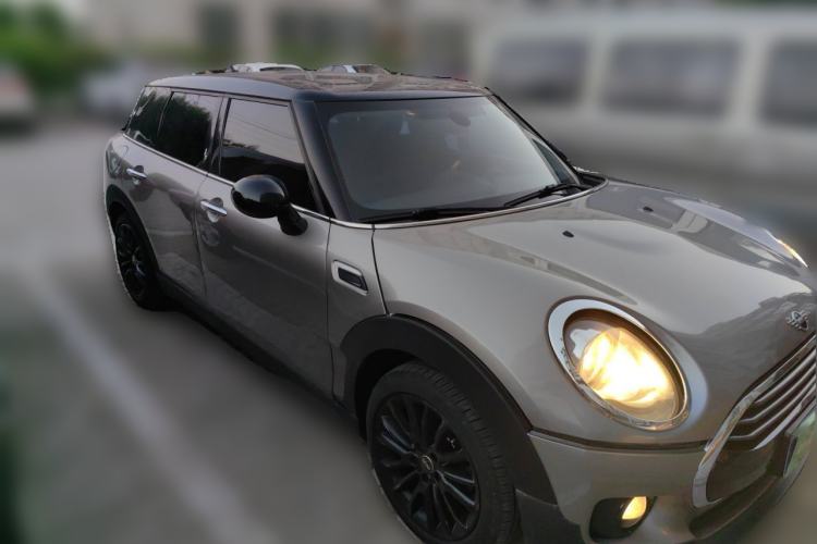 Used MINI Clubman 2018 1.5T COOPER Classic Edition Front Right 45 Deg