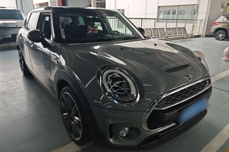 Used MINI Clubman 2018 2.0T COOPER S Artist Front Right 45 Deg