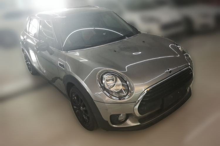 Used MINI Clubman 2018 1.5T COOPER Classic Edition Front Right 45 Deg
