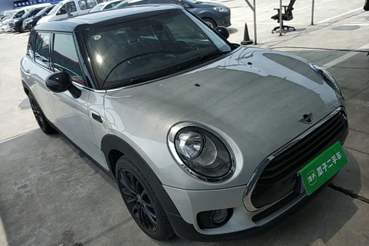Used MINI Clubman 2018 1.5T COOPER Classic Edition Front Right 45 Deg