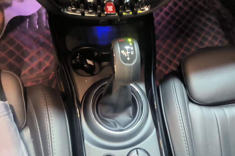 Used MINI Clubman 2018 2.0T COOPER S Artist Gear Lever