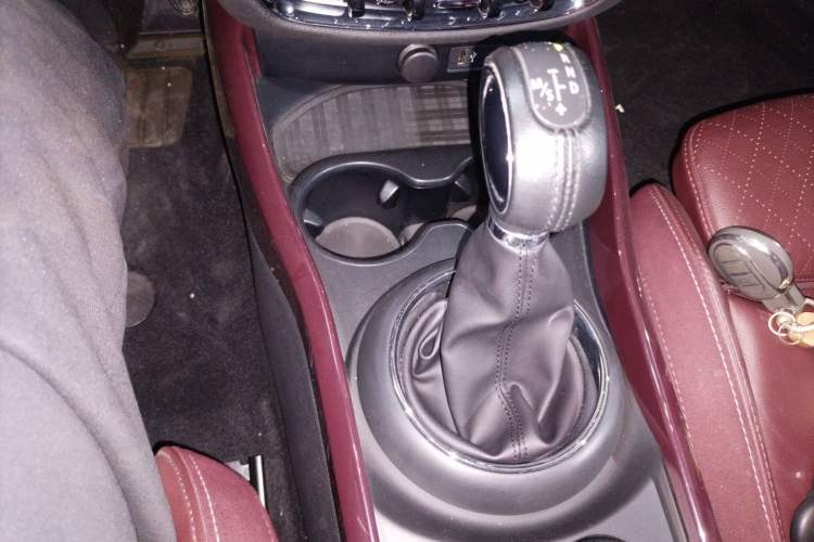 Used MINI Clubman 2018 1.5T COOPER Artist Gear Lever